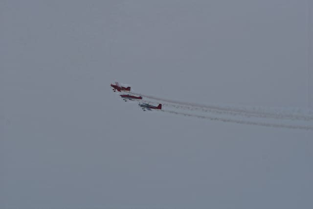 - Single-engine aircraft
