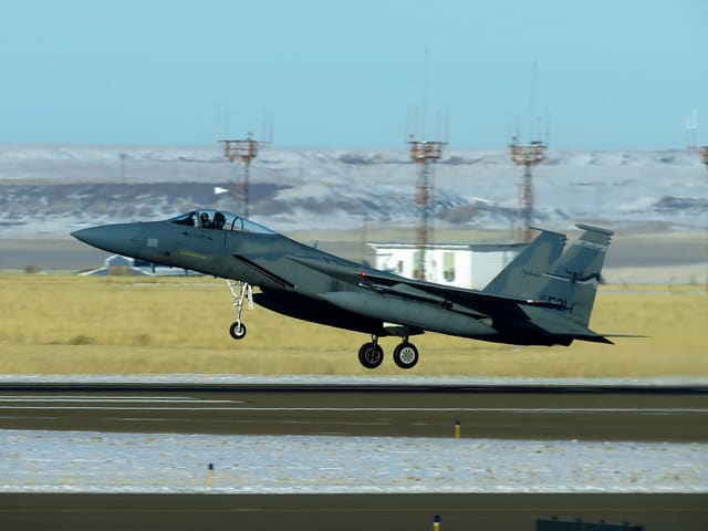 - Twin-engine aircraft