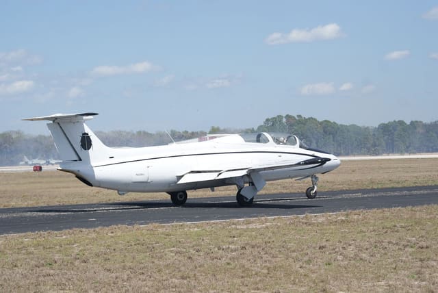 - Single-engine aircraft