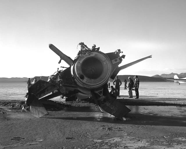 - Aircraft