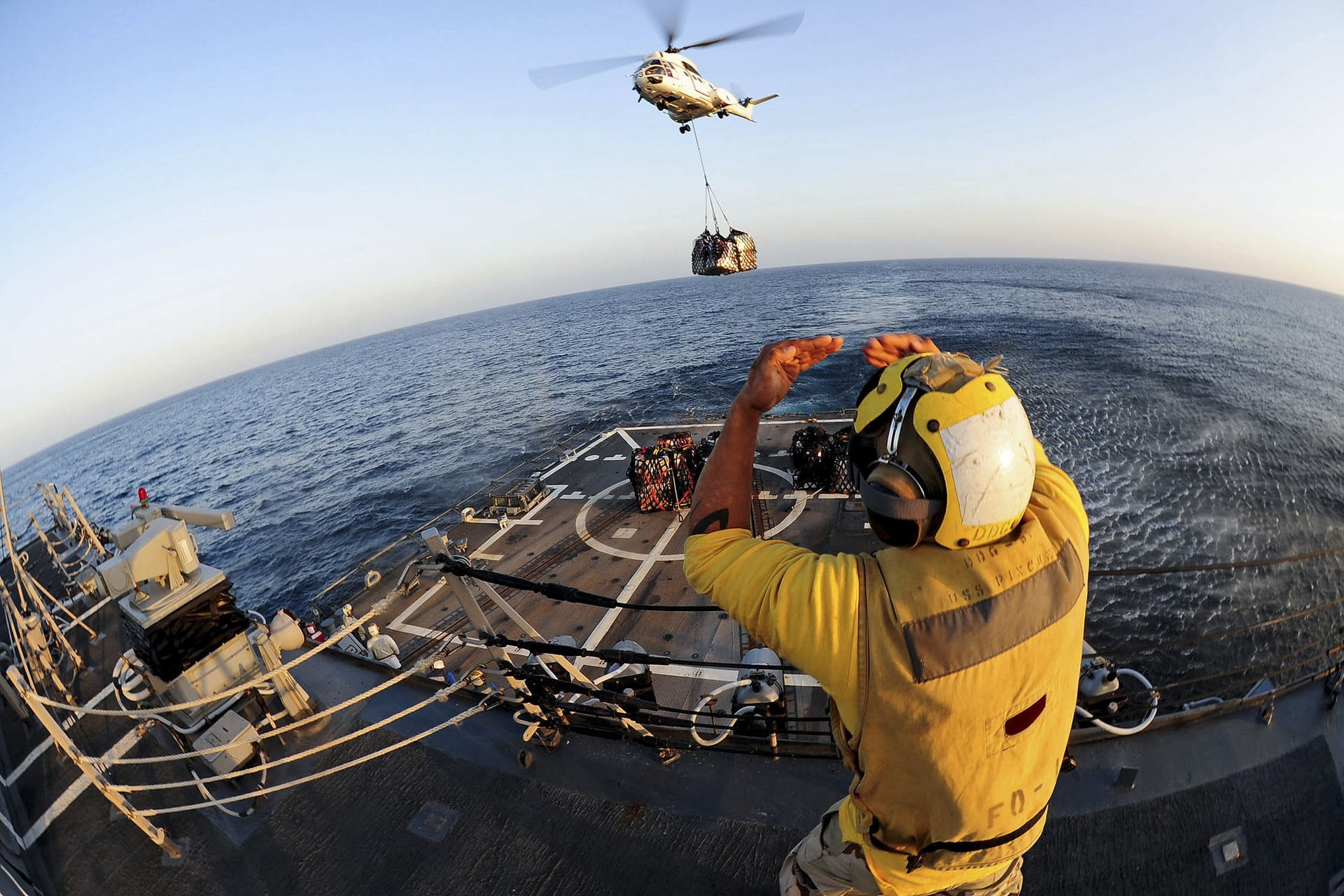 Petty Officer 2nd Class Eddie Harrison U.S. Navy's best shot — N10248