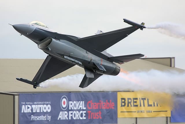 - Single-engine aircraft