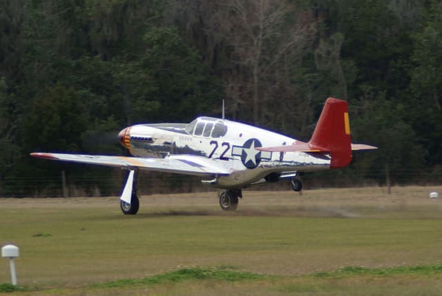 - Single-engine aircraft