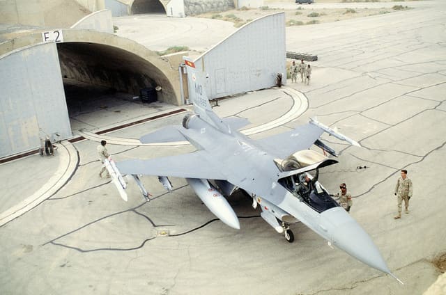 - Single-engine aircraft