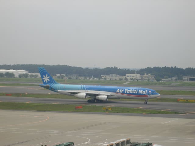 - Airbus