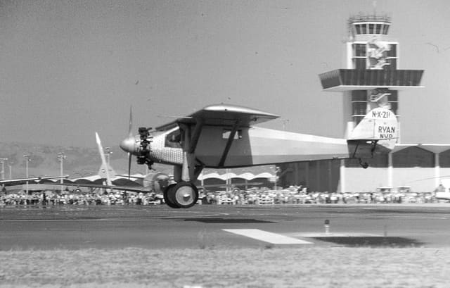 - Single-engine aircraft
