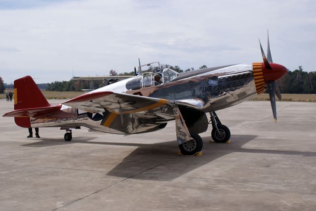 - Single-engine aircraft
