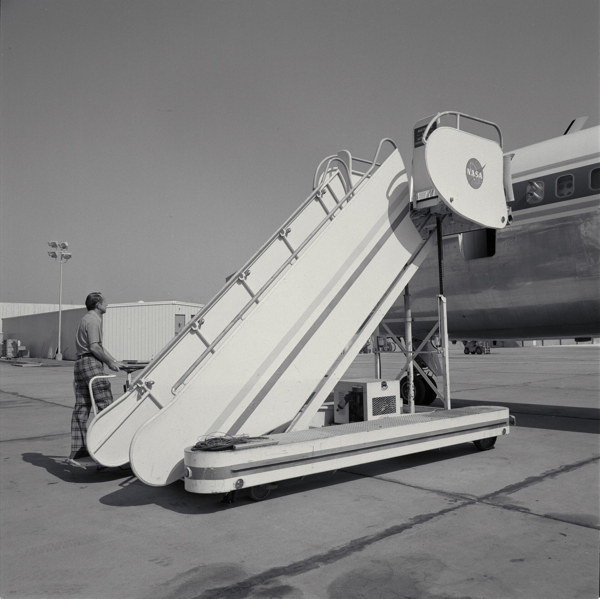 NASA Ames Research Center George Olczak's best shot — N712NA