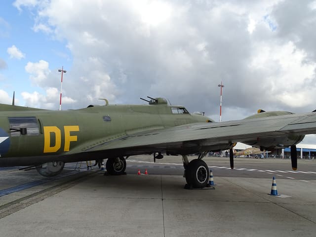 - Aircraft