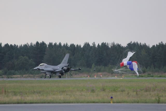 - Single-engine aircraft