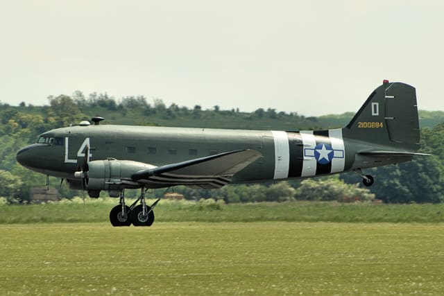 N147DC - Douglas