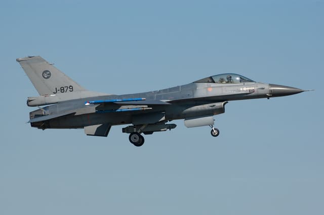 - Single-engine aircraft