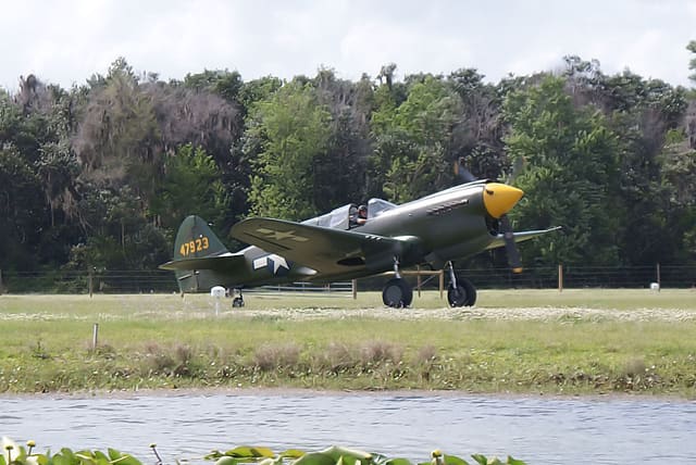 - Single-engine aircraft