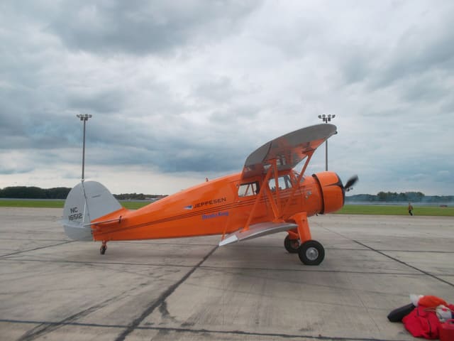 - Single-engine aircraft