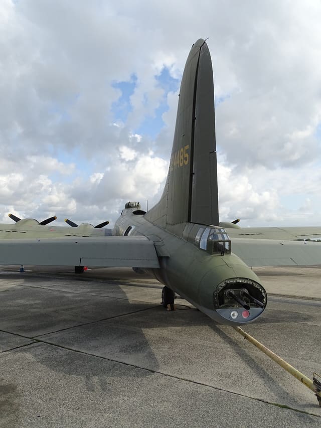 - Aircraft