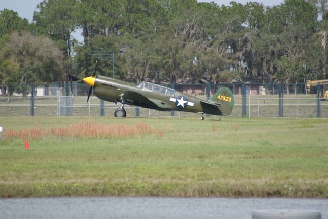 - Single-engine aircraft
