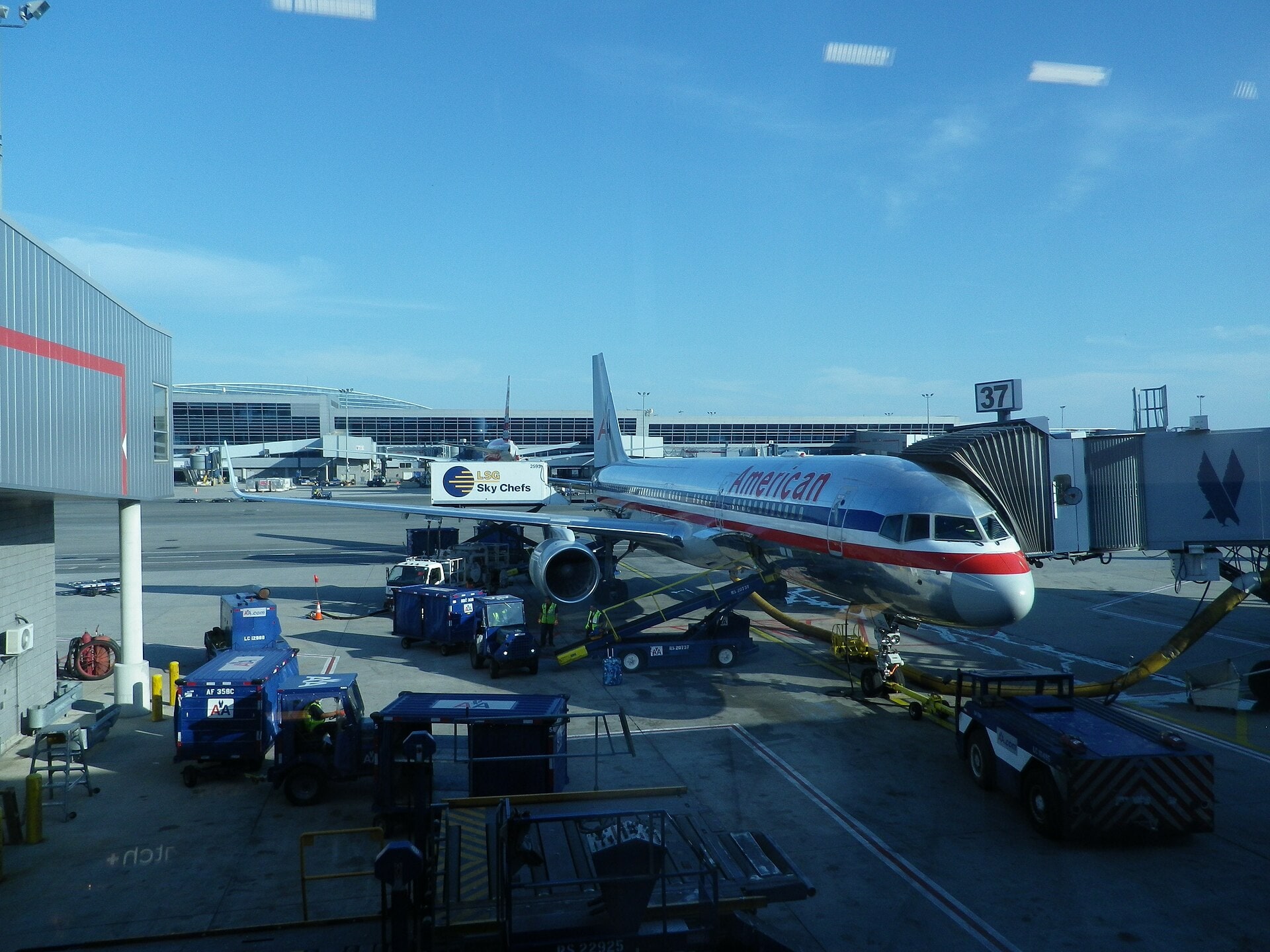 MKY661's best shot — N186AN