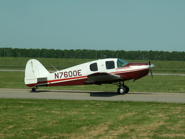 N7600E — Single-engine aircraft