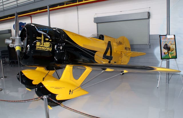 - Single-engine aircraft