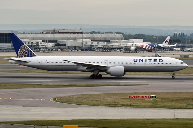 N2243U - Boeing
