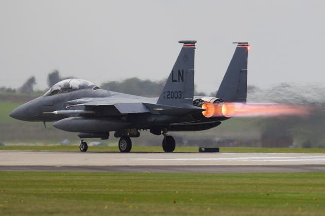 - Twin-engine aircraft