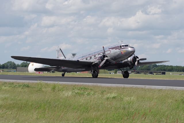 - Twin-engine aircraft