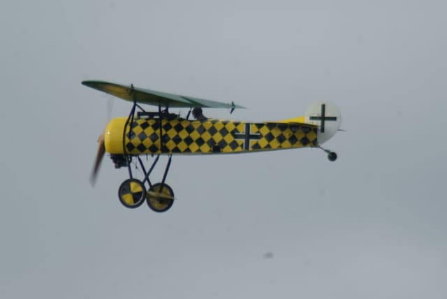 - Single-engine aircraft