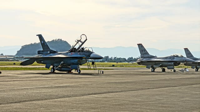 - Aircraft