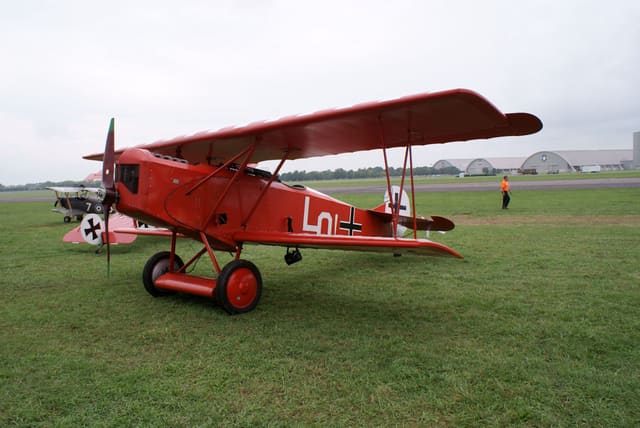 - Single-engine aircraft