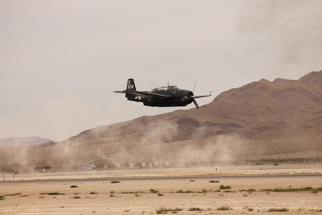 - Single-engine aircraft