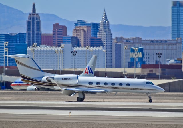 N400FJ - Gulfstream