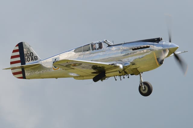 - Single-engine aircraft