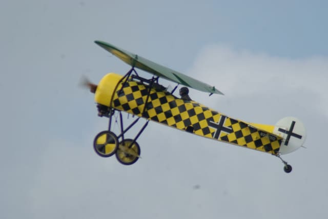 - Single-engine aircraft