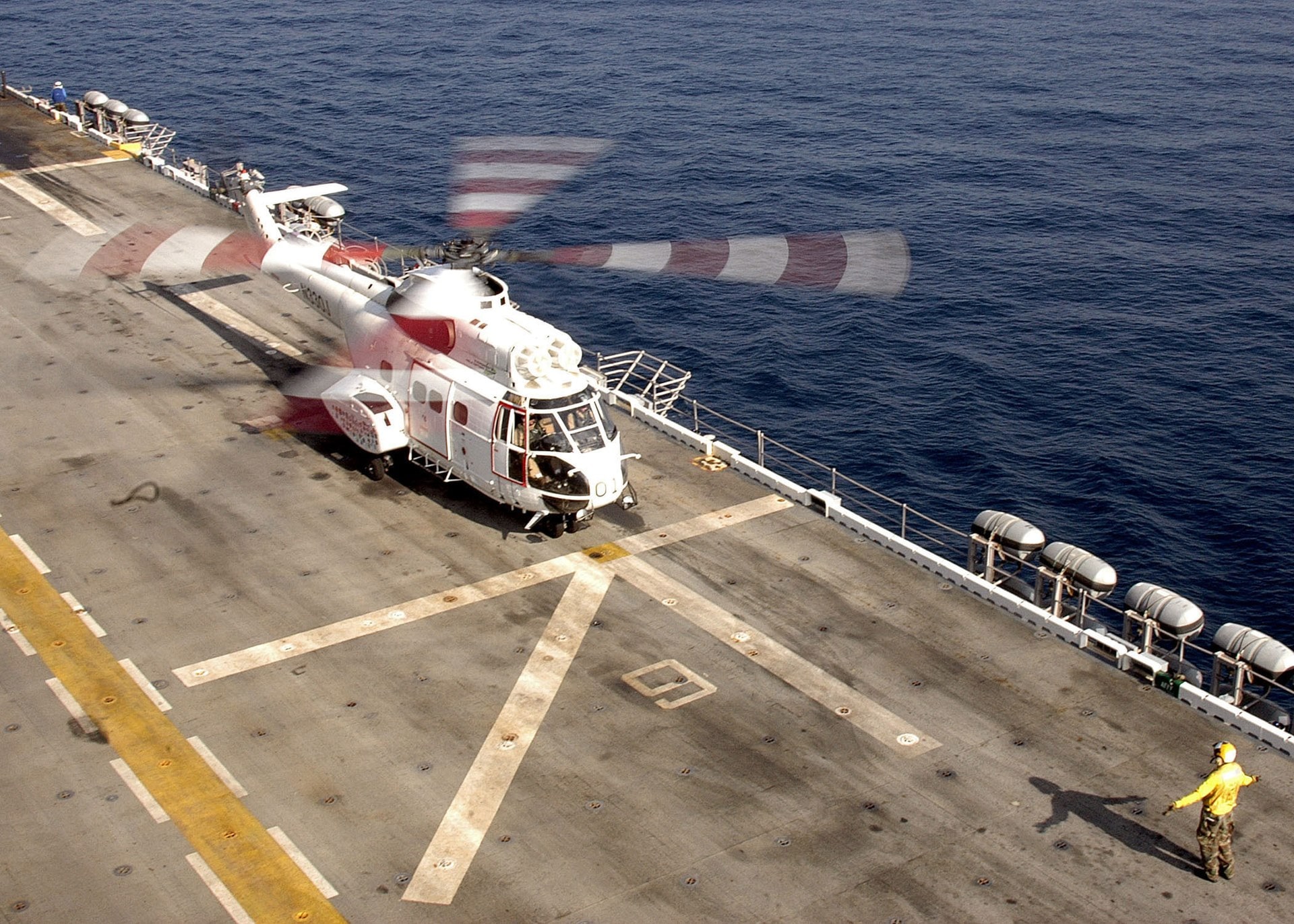 U.S. Navy photo by Mass Communication Specialist Seaman Patrick W. Mullen III's best shot — N330J