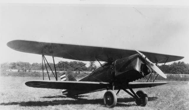 - Single-engine aircraft