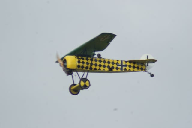 - Single-engine aircraft