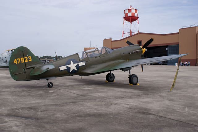 - Single-engine aircraft