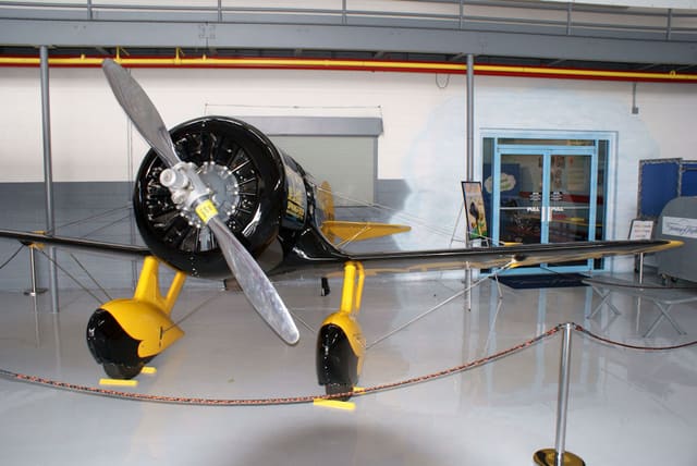 - Single-engine aircraft