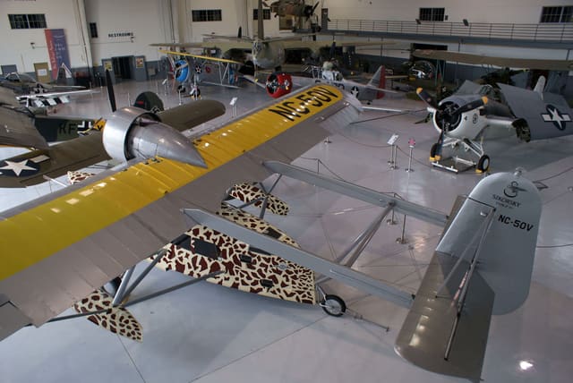- Single-engine aircraft