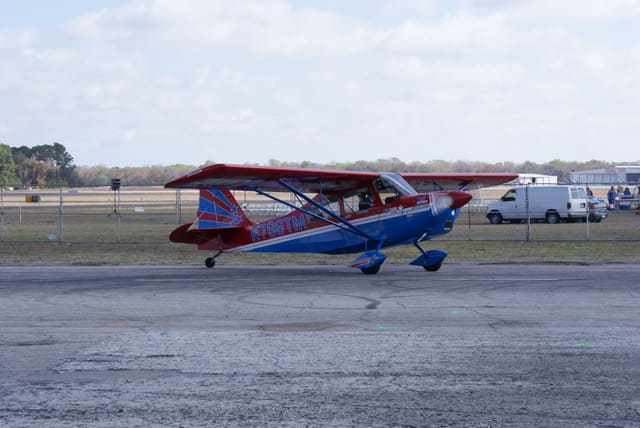 - Single-engine aircraft