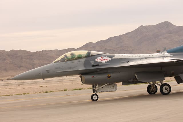 - Single-engine aircraft