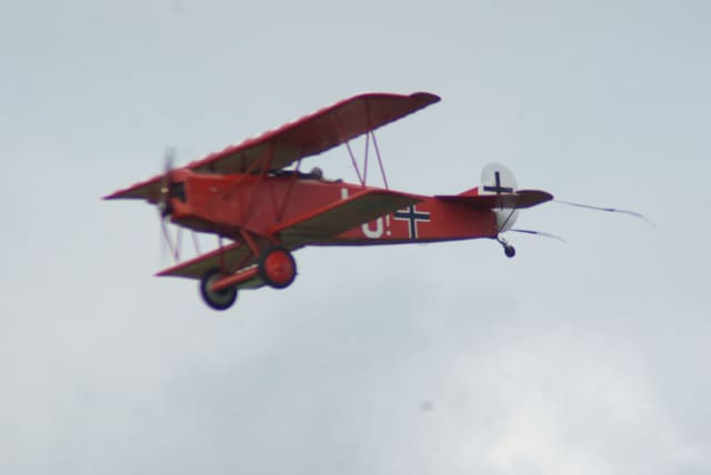 - Single-engine aircraft