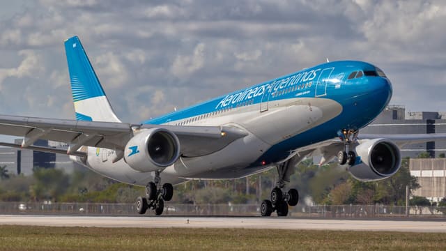 - Airbus