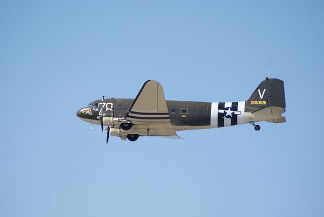 - Twin-engine aircraft