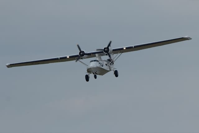 - Twin-engine aircraft
