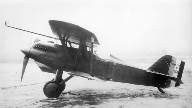 - Single-engine aircraft