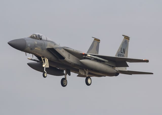 - Twin-engine aircraft