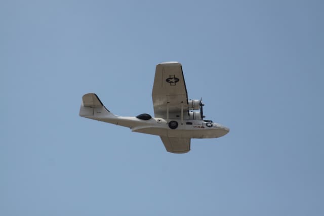 - Twin-engine aircraft