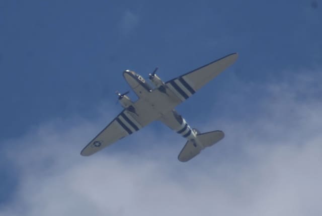 - Twin-engine aircraft