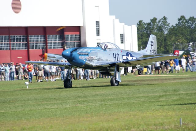 - Single-engine aircraft